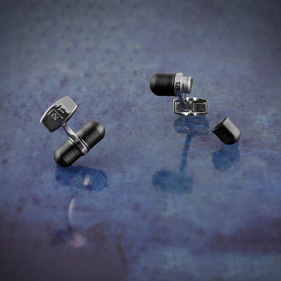 Innovation, creativity and quality are the core features of our cufflinks. Tateossian London and Thompson London offer men a distinctive way to express their personality and style. 