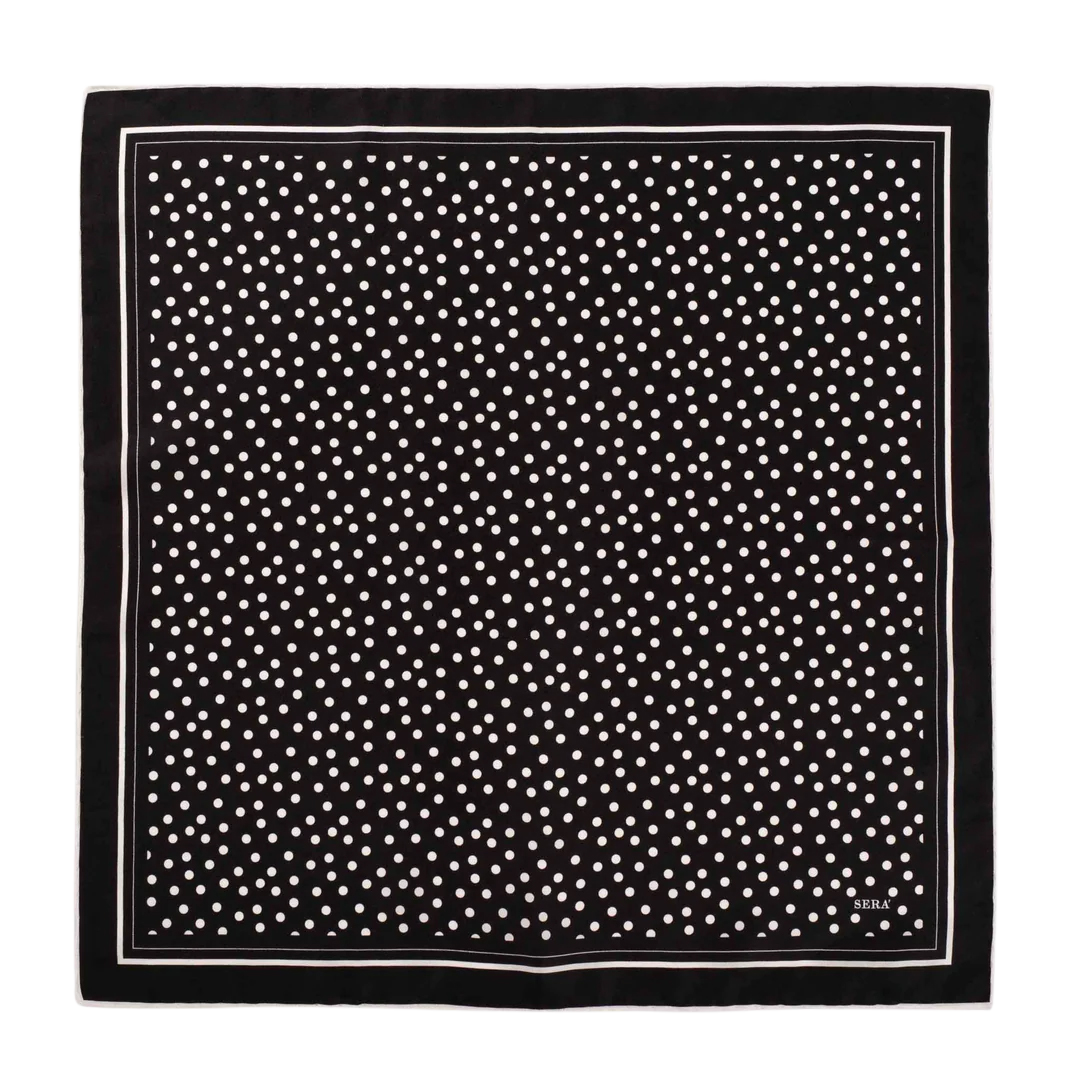 Serà Fine Silk Black with white dots pocket square