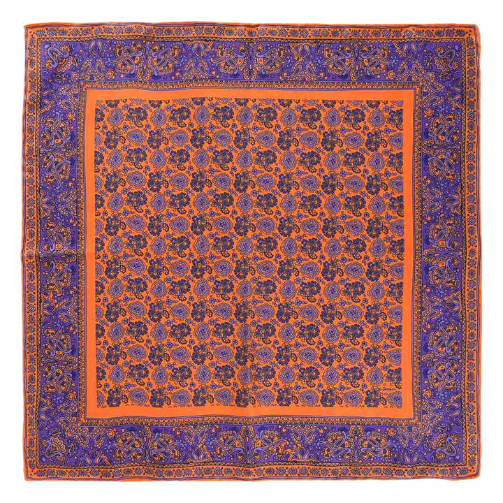 Peach Prosecco- Our silk men's pocket squares are made in Italy using the finest silks from Como and are indeed a beautiful finishing touch to our Càrnaval suit collection. 